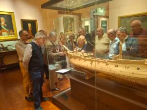 AF_AMAVIET_Visita al Museo de la Armada_2024_ (11)