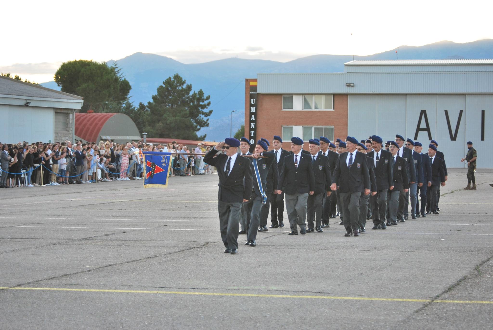 23/06/2024 Desfile de la unidad de veteranos